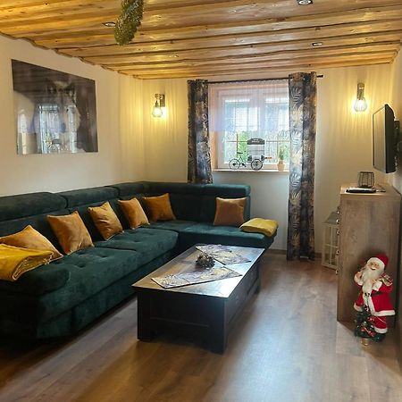 Jaskowa Chata Bieszczady Apartament Z Basenem Baligród Exterior foto