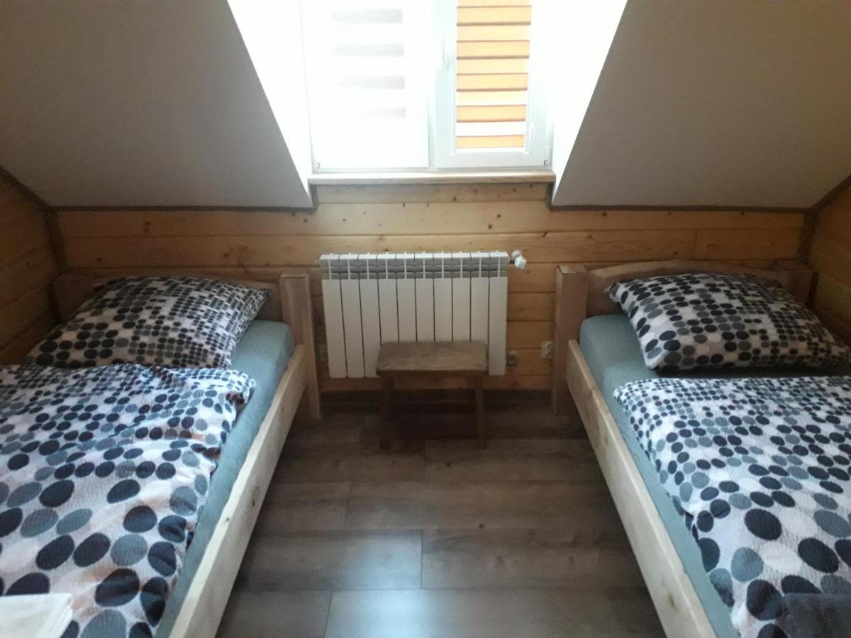 Jaskowa Chata Bieszczady Apartament Z Basenem Baligród Exterior foto